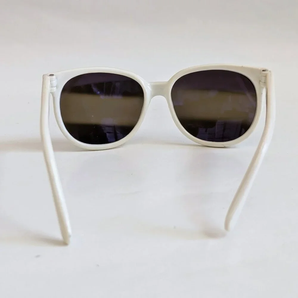 NWT Vintage 90's Kids Nylon C1000 Sport Sunglasses (S. White)